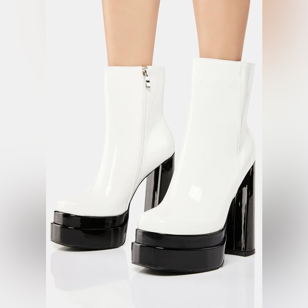 Azalea Wang Mateo Chunky Platform Bootie in Black & White - Size 8.5 - NWT